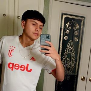 Meet your Posher, Victor